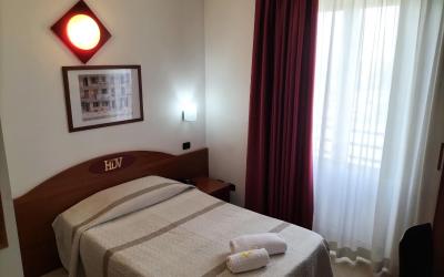 Camera Singola Superior