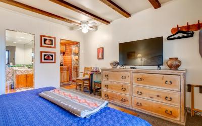 King Room with Kitchenette - Not Pet Friendly