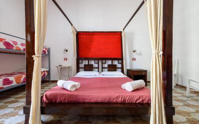 Camera Familiare con Balcone