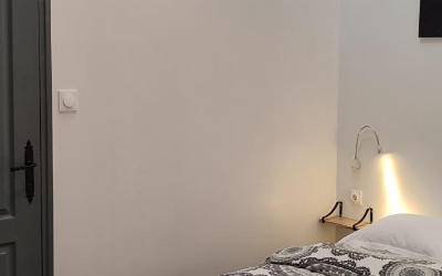 Chambre Double Standard avec Velux Chambre Double Standard avec Velux