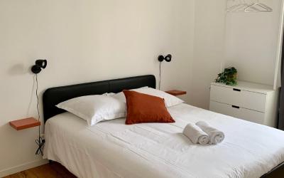 Studio Lit Queen-Size 