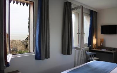 Chambre Triple - Annexe Saint-Michel Chambre Triple - Annexe Saint-Michel