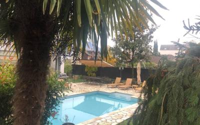 Appartement - Vue sur Piscine 