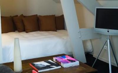 Suite Familiale (4 Personnes) Suite Familiale (4 Personnes)