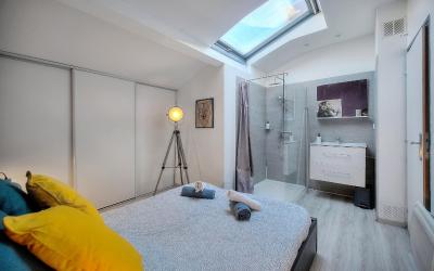 One-Bedroom Apartment - Neuf