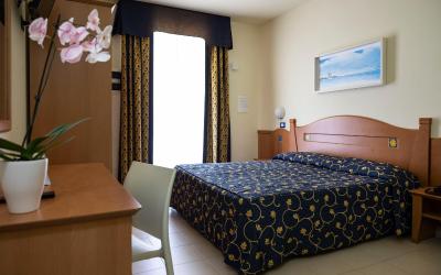 Camera Standard Matrimoniale/Doppia con Letti Singoli