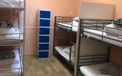Lit Simple dans Dortoir Mixte Lit Simple dans Dortoir Mixte