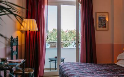 Camera Matrimoniale con Balcone e Vista Mare