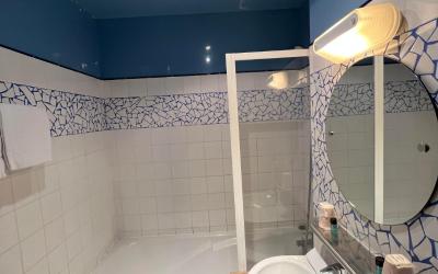 Chambre Triple avec Salle de Bains