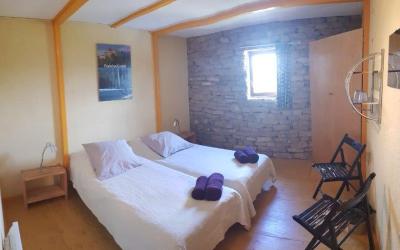 Chambre Double Standard avec Salle de Bains Commune Chambre Double Standard avec Salle de Bains Commune