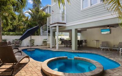 Six-Bedroom Holiday Home