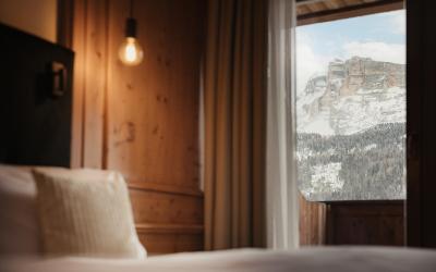 Camera Matrimoniale con Vista Montagna