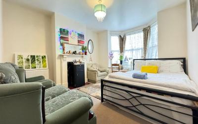 Triple Room with Shared Bathroom