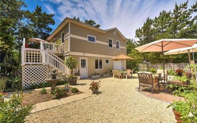 Two-Bedroom Holiday Home