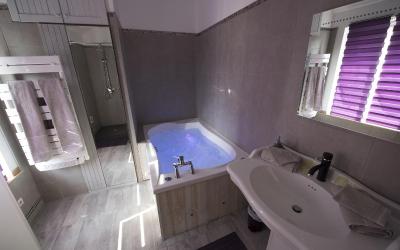 Chambre Double Deluxe avec Baignoire