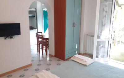 Monolocale con Vista Giardino