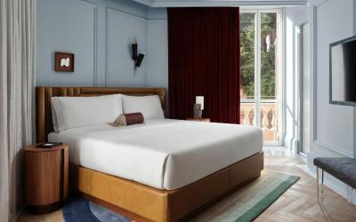 Camera King Angolare con Balcone