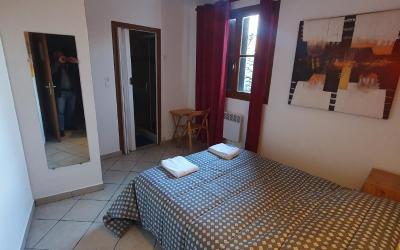 Chambre Double avec Salle de Bains Privative Chambre Double avec Salle de Bains Privative