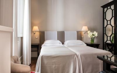 Camera Classic Matrimoniale/Doppia con Letti Singoli 