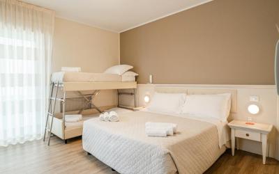 Camera Quadrupla Comfort 