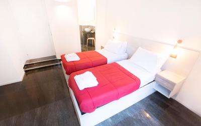 Camera Matrimoniale/Doppia con Letti Singoli con Bagno Privato