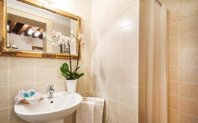 Camera Matrimoniale con Bagno Privato