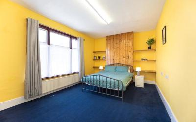 Double Room with Shared Bathroom