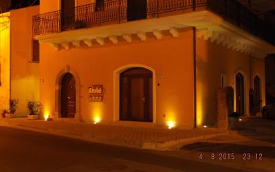 Camera Deluxe Matrimoniale/Doppia con Letti Singoli