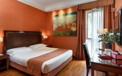 Camera Comfort Matrimoniale/Doppia con Letti Singoli