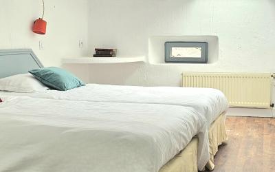 Chambre Double ou Lits Jumeaux avec Salle de Bains Privative Chambre Double ou Lits Jumeaux avec Salle de Bains Privative