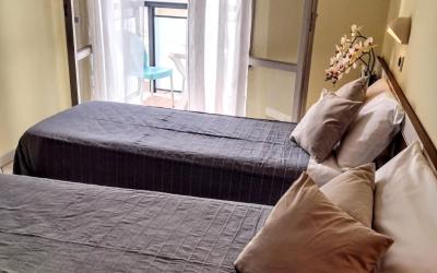 Camera Matrimoniale/Doppia con Letti Singoli con Balcone 