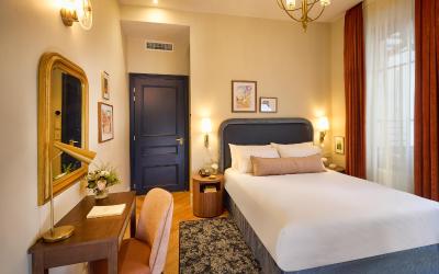 Suite Lit Queen-Size Suite Lit Queen-Size