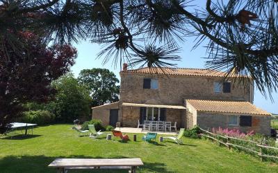 Maison de Vacances (10 Adultes)