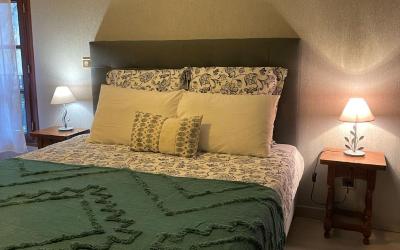 Chambre Lit Queen-Size - Vue sur Jardin