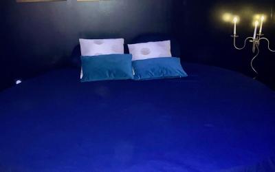 Chambre Lit King-Size avec Baignoire Spa Chambre Lit King-Size avec Baignoire Spa