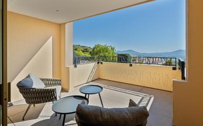 Chambre Double - Accessible aux Personnes u00e0 Mobilitu00e9 Ru00e9duite  Chambre Double - Accessible aux Personnes u00e0 Mobilitu00e9 Ru00e9duite