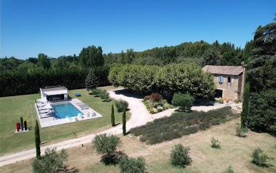 Maison de Vacances Six Chambres Maison de Vacances Six Chambres
