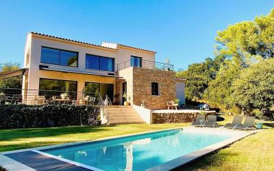 Chambre Lit King-Size avec Baignoire Spa