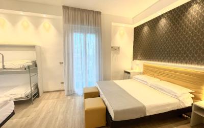 Camera Familiare con Vista Mare 