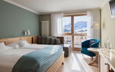 Camera Matrimoniale Superior con Balcone e Vista Montagna 