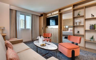 Suite Lit King-Size Deluxe avec Canapu00e9-Lit Suite Lit King-Size Deluxe avec Canapu00e9-Lit