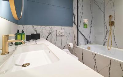 Deluxe Two Bedroom Apartment