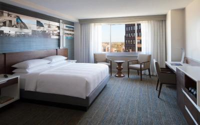 Executive King Room with Sofa Bed