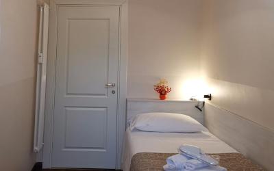 Camera Singola con Bagno Privato Esterno