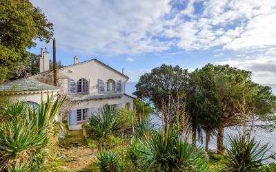 Maison de Vacances Six Chambres