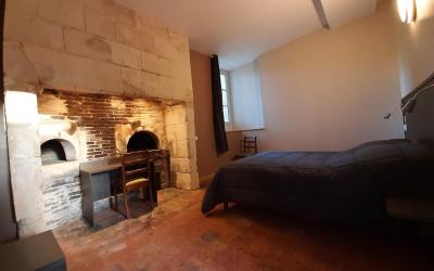 Chambre Double - Accessible aux Personnes u00e0 Mobilitu00e9 Ru00e9duite  Chambre Double - Accessible aux Personnes u00e0 Mobilitu00e9 Ru00e9duite