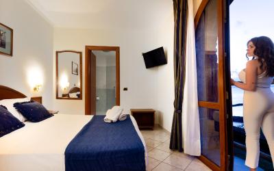 Camera Matrimoniale/Doppia con Letti Singoli con Vista Mare 