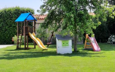 Camera Tripla con Vista Giardino