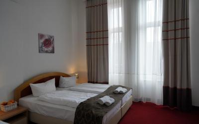 Dreibettzimmer