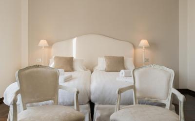 Camera Matrimoniale/Doppia con Letti Singoli con Vista Lago.